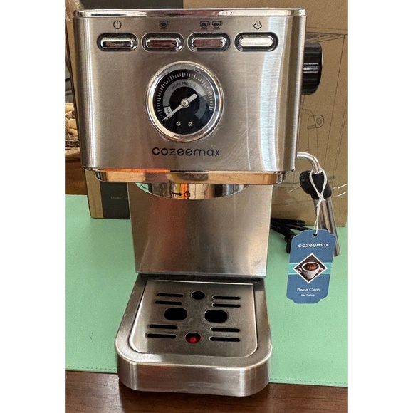 Cozeemax Espresso Coffee Machine (Model CM6888) - Picture 2 of 10